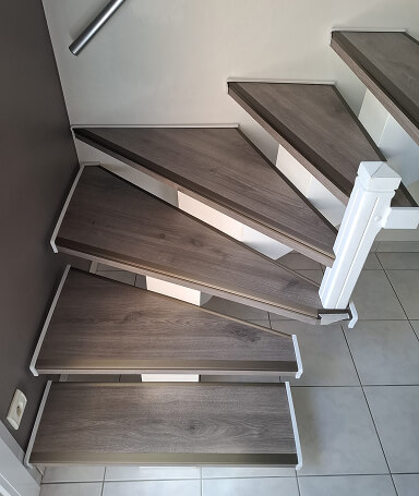 Habillage escalier béton intérieur